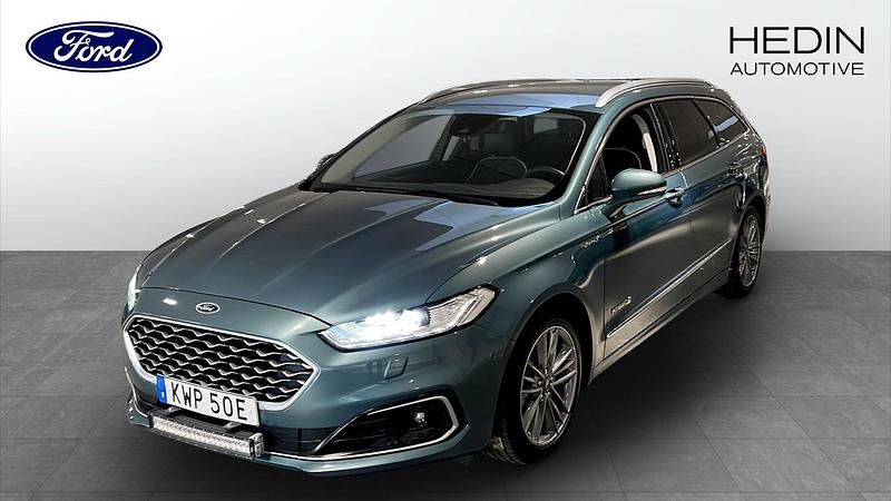 Blå Begagnad 2019 Ford Mondeo Business Edition Kombi | 244 900 kr (Dyr) - Bild 1/4