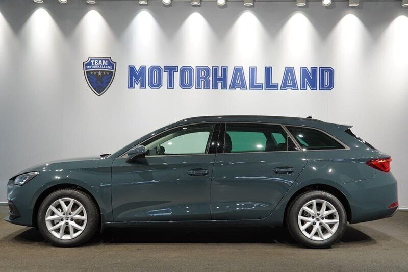 Blå Ny 2025 Seat Leon Kombi | 319 900 kr (Dyr) - Bild 1/4