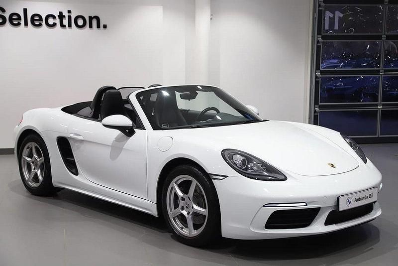 Vit Begagnad 2017 Porsche 718 Boxster Cab | 569 000 kr - Bild 1/2