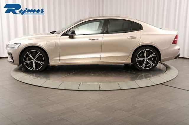 Begagnad Volvo S60 Ultimate 455 HK (334 kW) 2023 Ljusgrå Sedan
