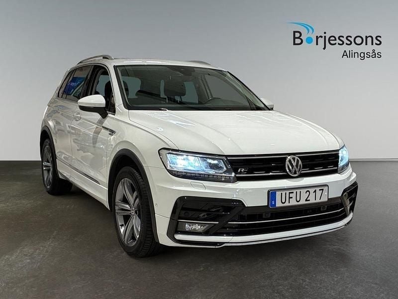 Vit Begagnad 2019 VW Tiguan Comfortline SUV | 259 900 kr (Bra pris) - Bild 1/4