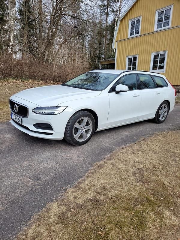 Begagnad Volvo V90 150 HK (110 kW) 2018 Kombi