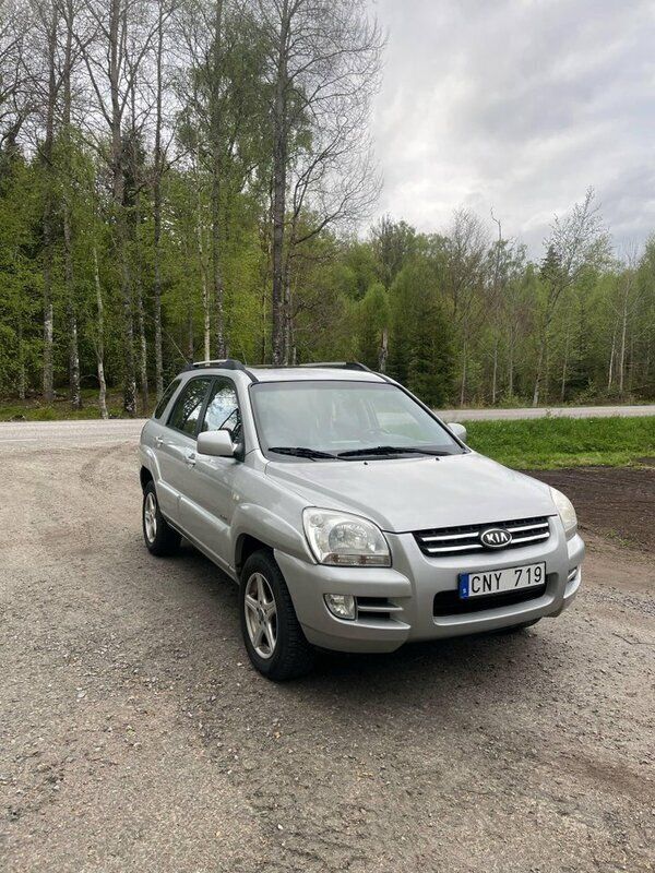 Grå Begagnad 2006 Kia Sportage 4 SUV | 35 000 kr - Bild 1/4