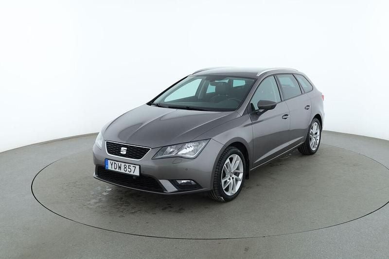 Grå Begagnad 2016 Seat Leon Style Kombi | 106 000 kr (Marknadspris) - Bild 1/3