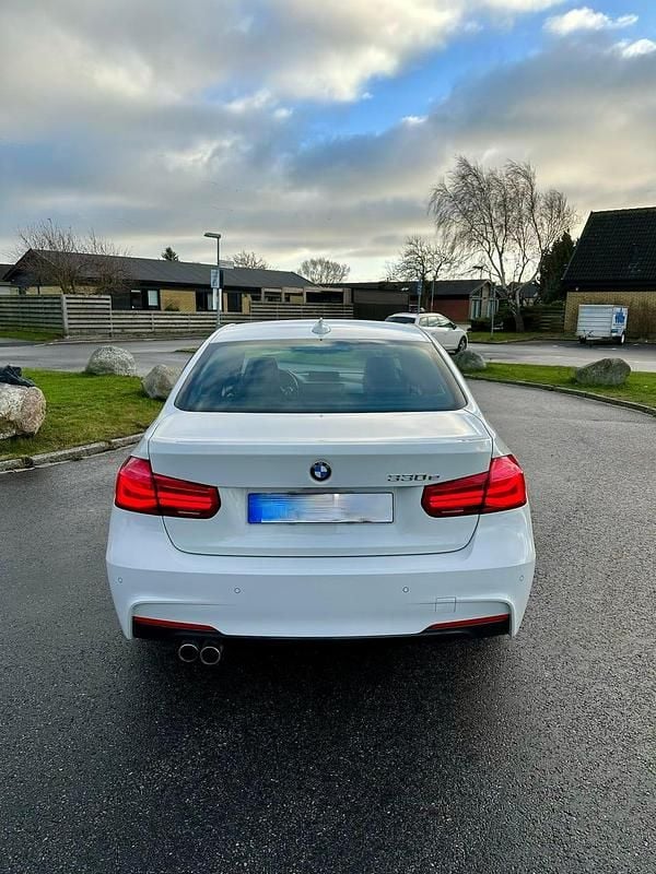 Begagnad BMW 330 M Sport 252 HK (185 kW) 2018