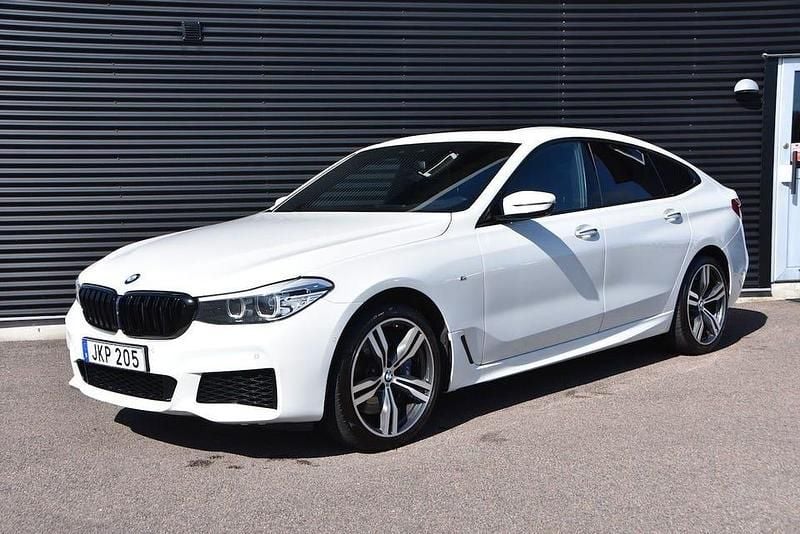 Vit Begagnad 2018 BMW 640 M Sport Sportkupé | 334 900 kr (Bra pris) - Bild 1/4