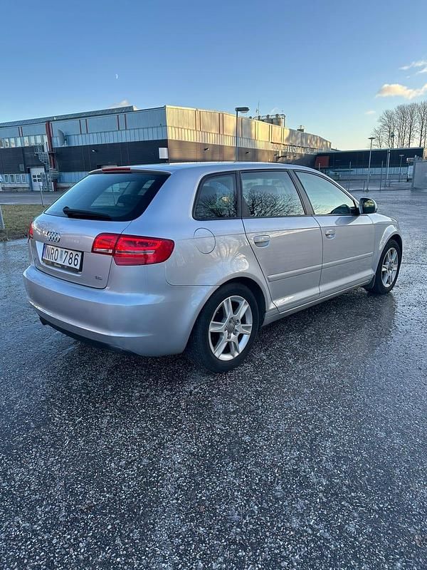 Begagnad Audi A3 102 HK (75 kW) 2010 Halvkombi