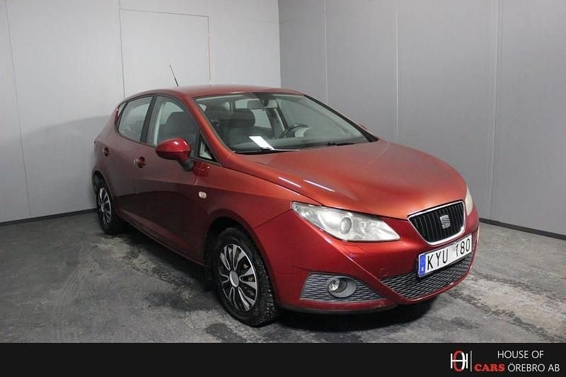 Röd Begagnad 2010 Seat Ibiza Style | 37 900 kr (Marknadspris) - Bild 1/4