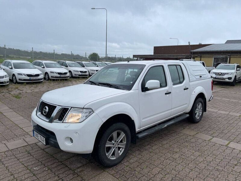 Vit Begagnad 2015 Nissan Navara Pickup | 129 900 kr (Bra pris) - Bild 1/4