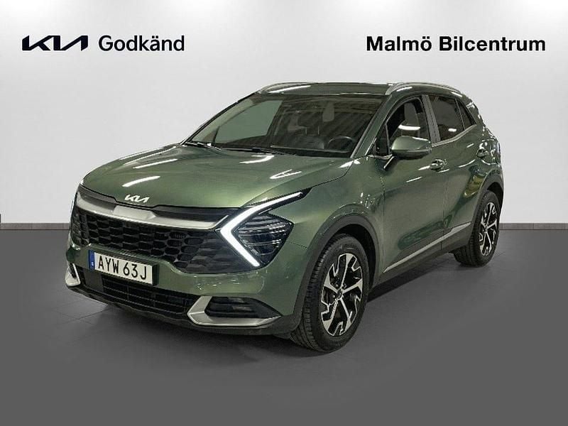 Grön Begagnad 2022 Kia Sportage Advance SUV | 309 900 kr (Bra pris) - Bild 1/4
