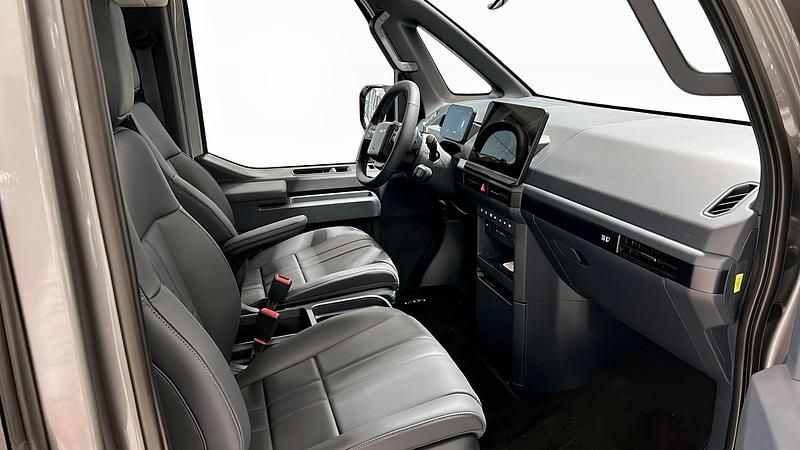 Ny Kia PV5 2026 Grå Minibuss