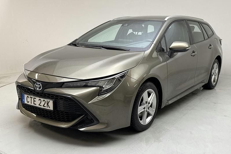Grön Begagnad 2022 Toyota Corolla Kombi | 240 000 kr (Bra pris) - Bild 1/4