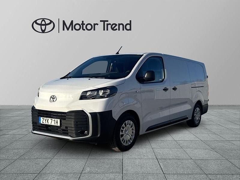 Vit Ny 2025 Toyota Proace Comfort Van | 589 900 kr - Bild 1/4