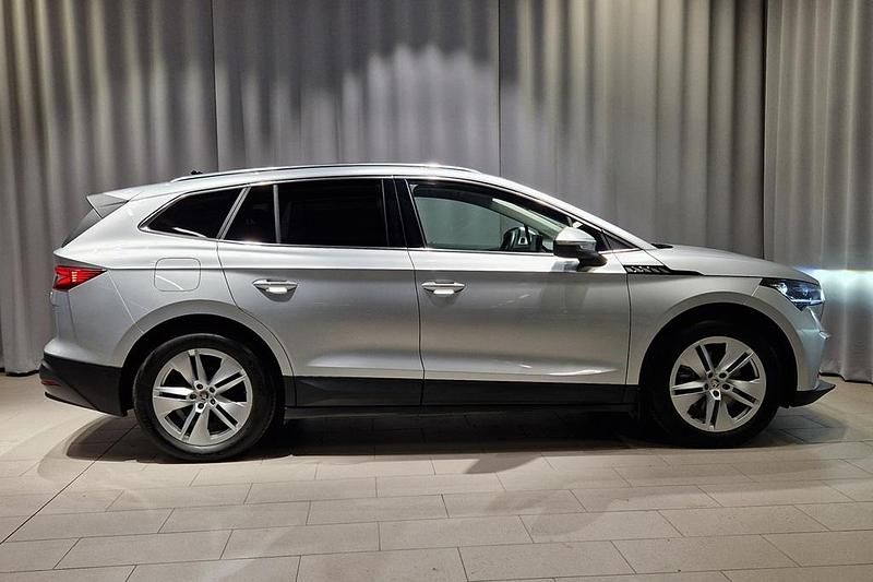 Begagnad Skoda Enyaq iV 150 kW (204 HK) 2023 Silver SUV