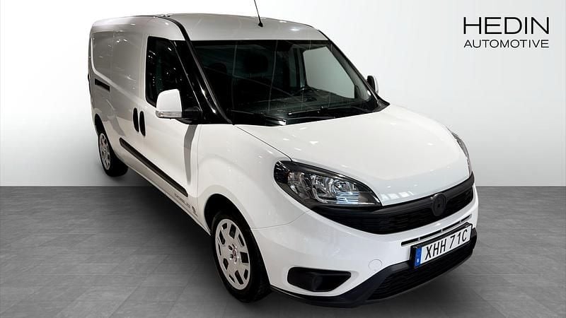 Begagnad Fiat Doblò 105 HK (77 kW) 2021 Vit Minibuss