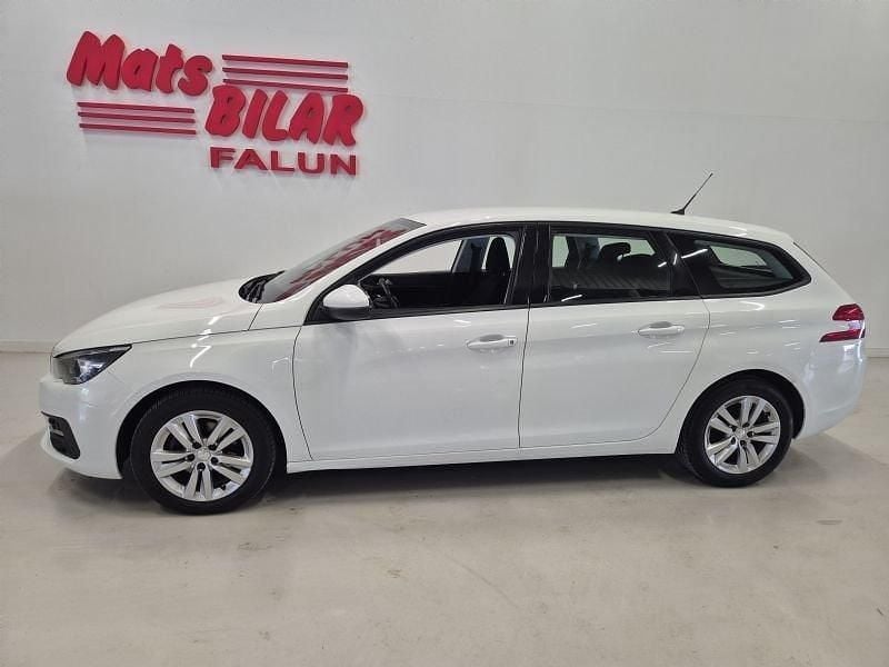 Vit Begagnad 2019 Peugeot 308 Active Kombi | 159 900 kr (Marknadspris) - Bild 1/4