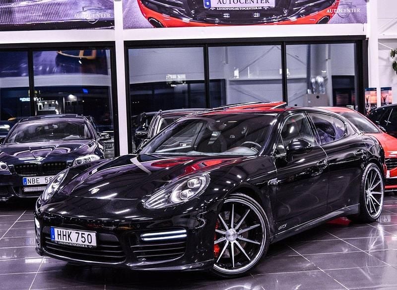 Svart Begagnad 2015 Porsche Panamera GTS Sport Sedan | 459 900 kr - Bild 1/4
