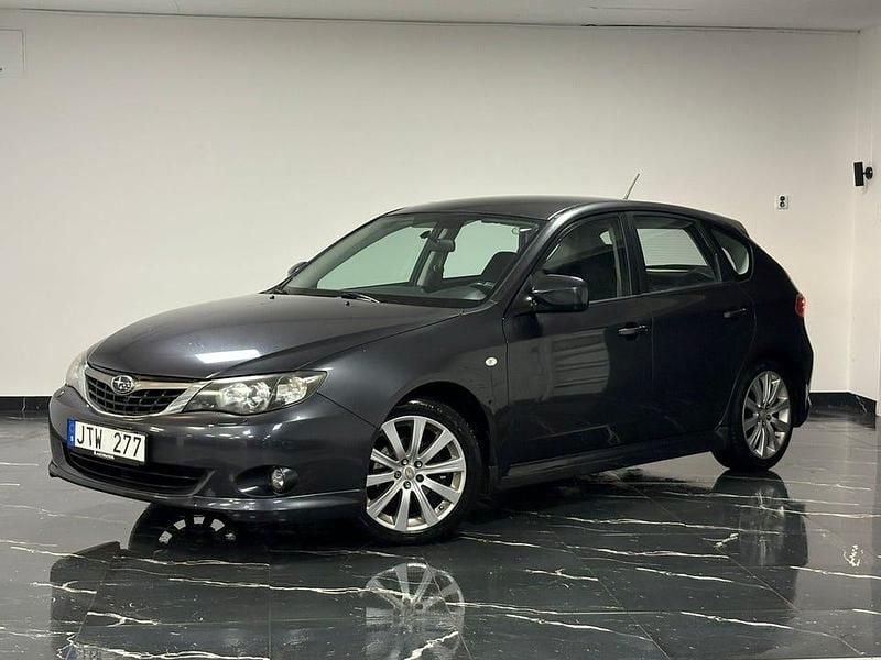 Grå Begagnad 2008 Subaru Impreza Sedan | 54 900 kr (Marknadspris) - Bild 1/4