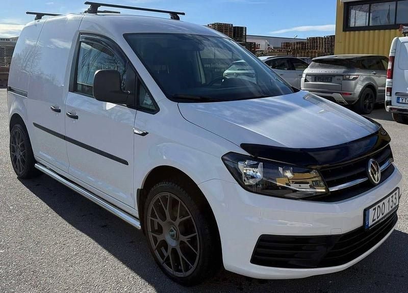 Begagnad VW Caddy 75 HK (55 kW) 2018 Vit Minibuss