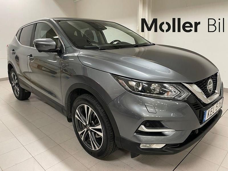 Grå Begagnad 2018 Nissan Qashqai SUV | 132 900 kr (Marknadspris) - Bild 1/3