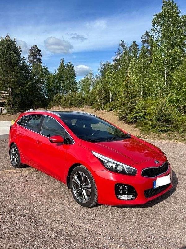 Röd Begagnad 2016 Kia Ceed Sportswagon GT-Line Kombi | 120 000 kr (Bra pris) - Bild 1/3