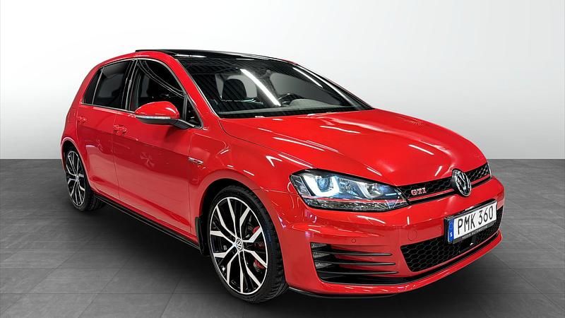 Begagnad VW Golf VII GTI 230 HK (169 kW) 2015 Röd Halvkombi