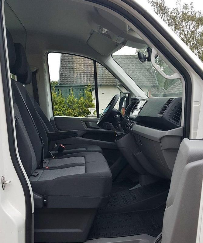 Begagnad VW Crafter 141 HK (103 kW) 2023 Vit (candy vit) Van