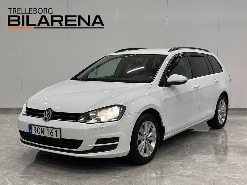 Vit Begagnad 2016 VW Golf VII Kombi | 89 900 kr (Marknadspris) - Bild 1/4
