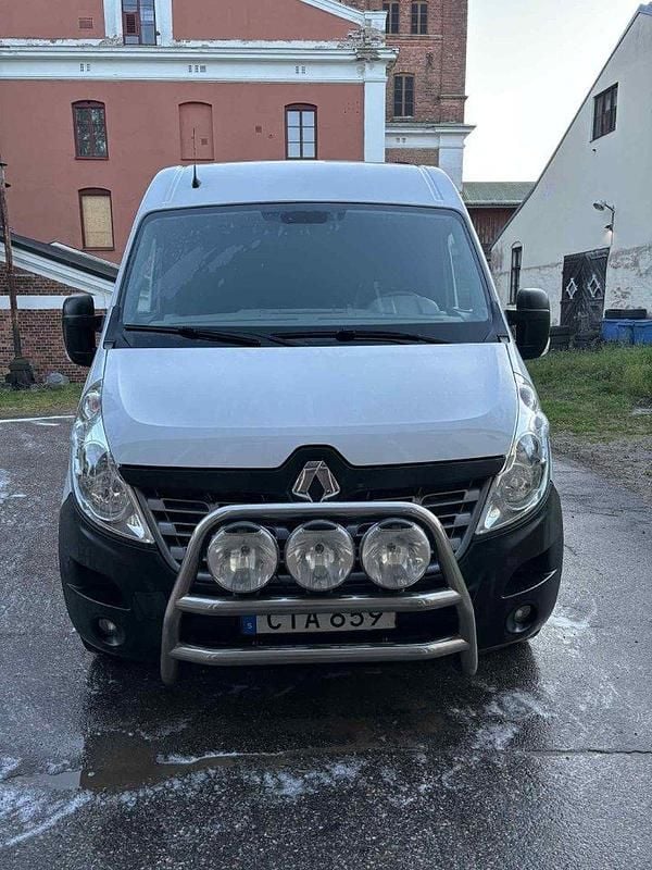 Vit Begagnad 2016 Renault Master Van | 180 000 kr (Marknadspris) - Bild 1/4