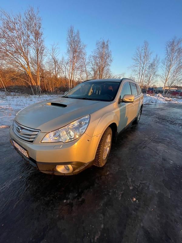 Begagnad Subaru Outback 150 HK (110 kW) 2010 Kombi