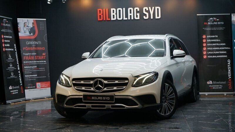 Vit Begagnad 2017 Mercedes 220 Kombi | 189 000 kr - Bild 1/4