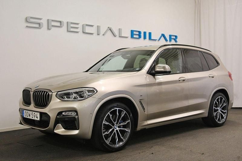 Ljusgrå Begagnad 2018 BMW X3 M Sport SUV | 415 000 kr (Marknadspris) - Bild 1/4