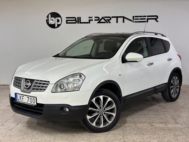 Vit Begagnad 2009 Nissan Qashqai SUV | 54 900 kr (Marknadspris) - Bild 1/4