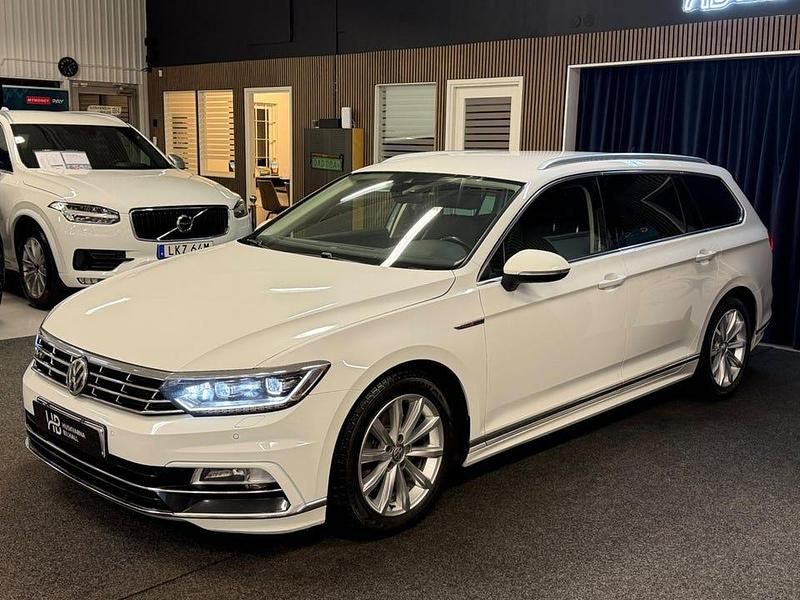 Begagnad VW Passat GT 190 HK (139 kW) 2018 Vit Kombi