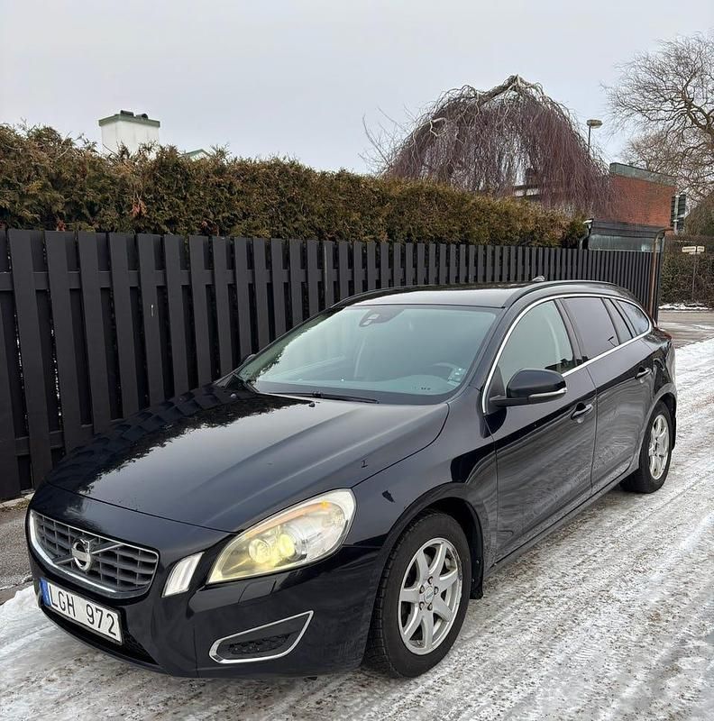 Begagnad Volvo V60 163 HK (119 kW) 2011 Kombi