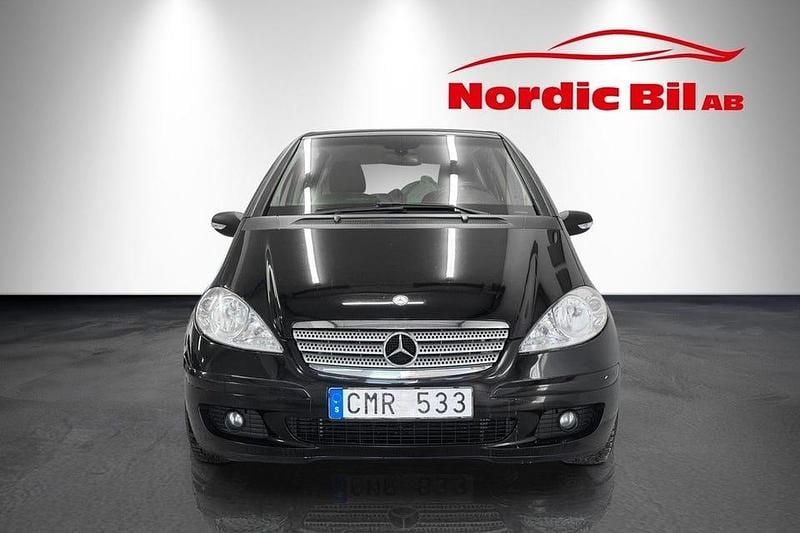 Begagnad Mercedes A150 Classic 95 HK (69 kW) 2008 Svart Halvkombi