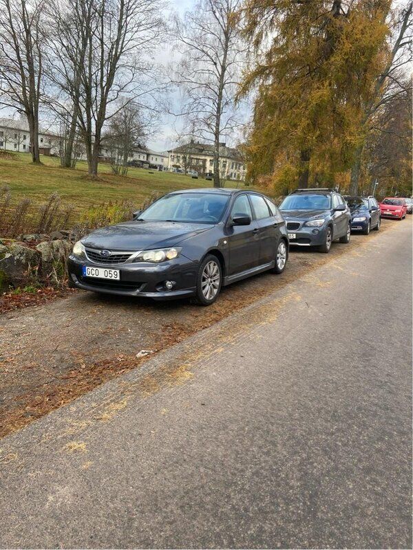 Grå Begagnad 2008 Subaru Impreza Halvkombi | 30 000 kr (Superpris) - Bild 1/4