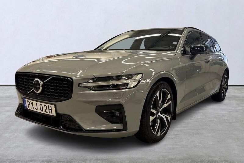Grå Begagnad 2024 Volvo V60 Plus Kombi | 389 900 kr (Bra pris) - Bild 1/4