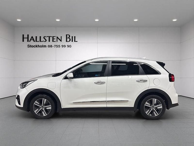 Vit Begagnad 2020 Kia Niro Advance SUV | 159 000 kr (Marknadspris) - Bild 1/4
