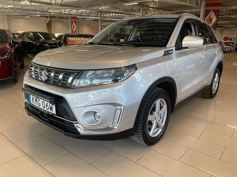 Begagnad Suzuki Vitara 116 HK (85 kW) 2023 Grå SUV