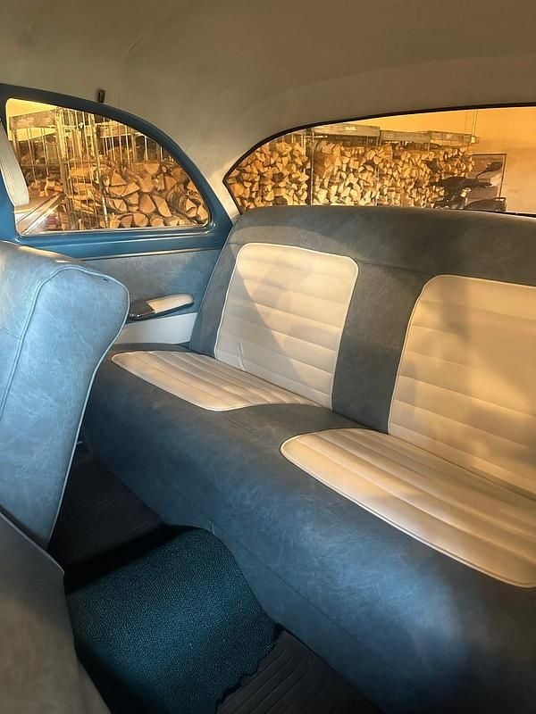 Begagnad Ford Fairlane 165 HK (121 kW) 1955 Blå/vit Sedan