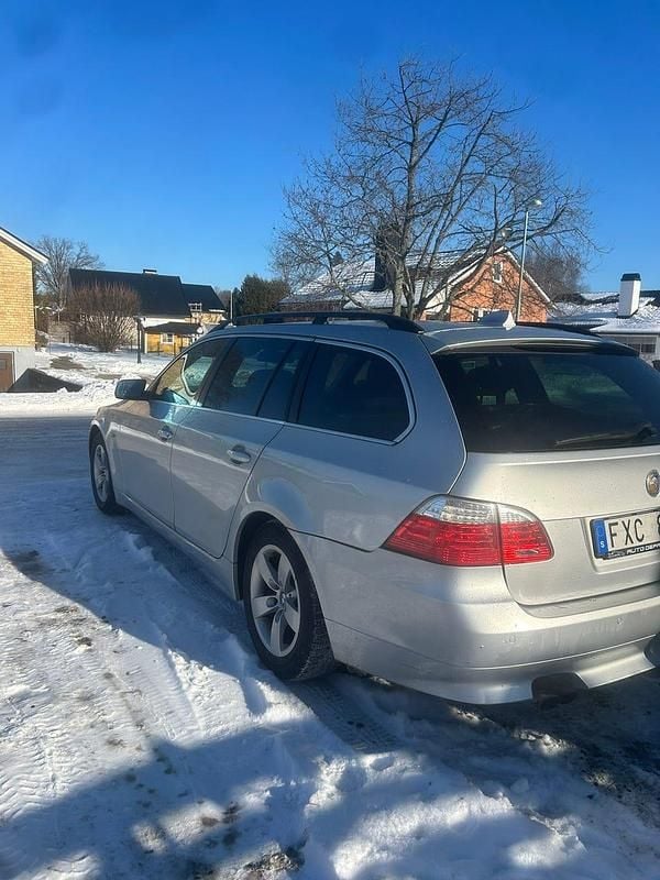 Begagnad BMW 523 190 HK (139 kW) 2008 Kombi