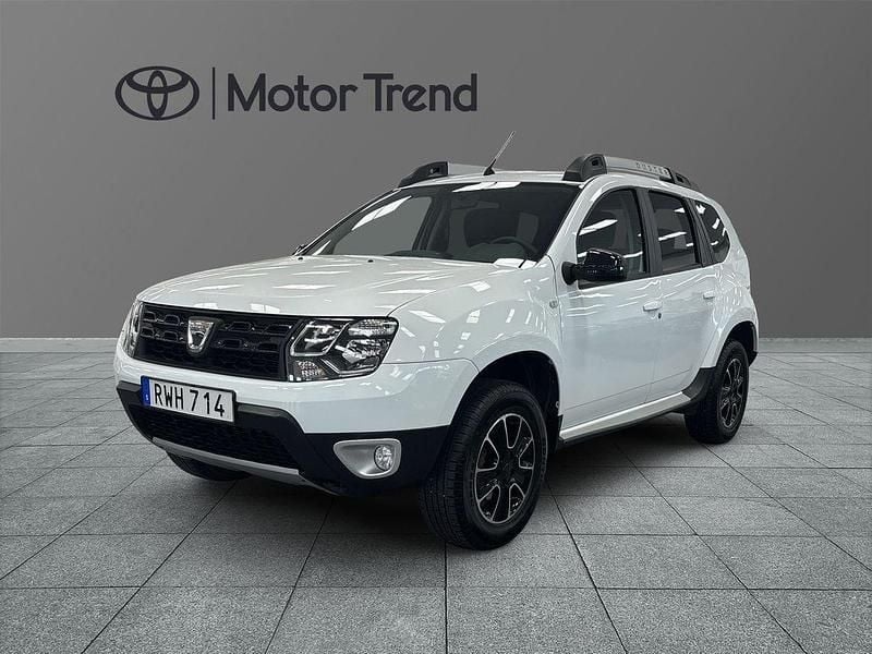 Vit Begagnad 2017 Dacia Duster Black Shadow SUV | 129 000 kr (Marknadspris) - Bild 1/4