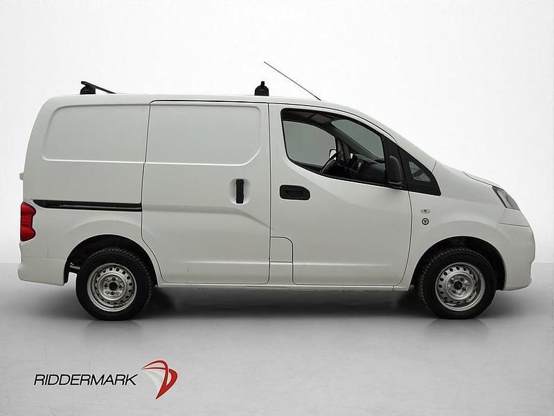 Begagnad Nissan NV200 90 HK (66 kW) 2017 Vit Minibuss