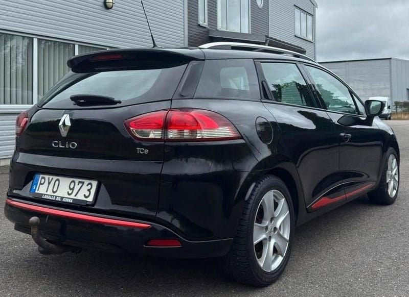 Begagnad Renault Clio IV 90 HK (66 kW) 2014 Svart Kombi
