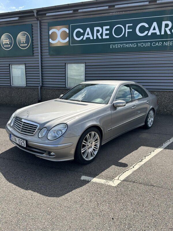 Silver Begagnad 2006 Mercedes E280 Sedan | 69 000 kr (Dyr) - Bild 1/4