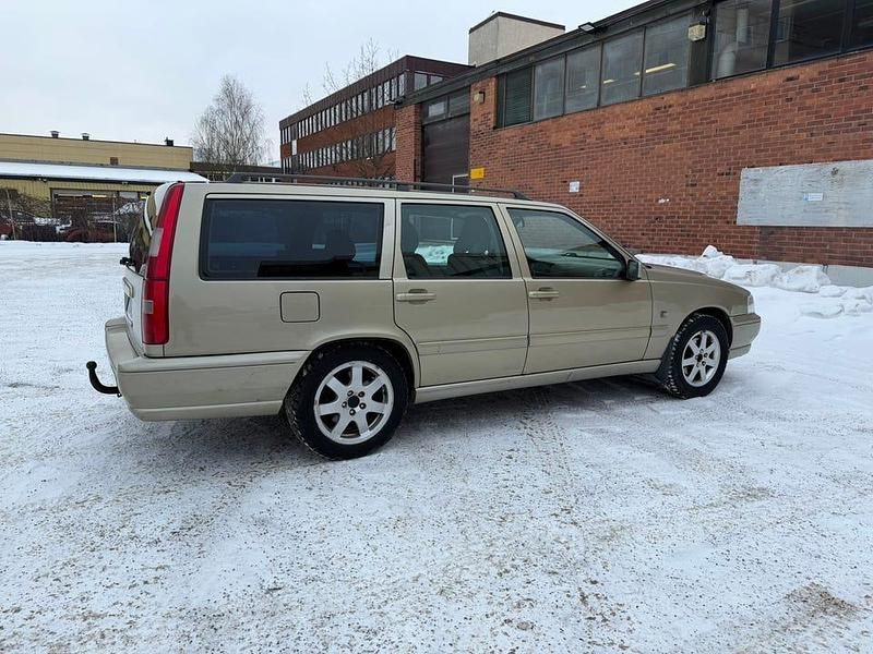 Begagnad Volvo V70 144 HK (105 kW) 2000 Kombi