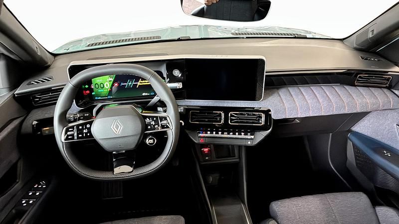 Ny Renault 4 E-Tech 110 kW (150 HK) 2026 Blå SUV