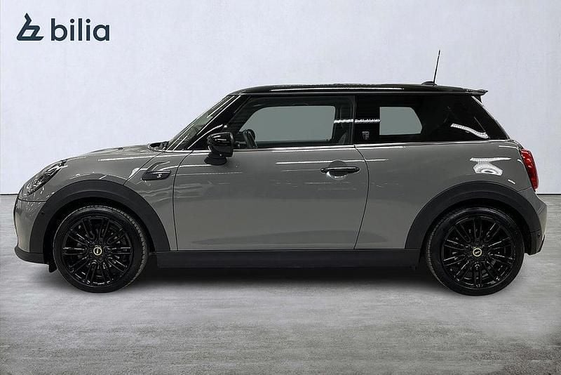 Begagnad Mini Cooper 135 kW (184 HK) 2021 Moonwalk grey met Halvkombi