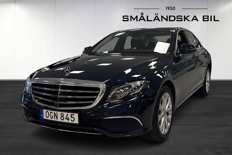 Blå Begagnad 2020 Mercedes E220 Exclusive Sedan | 329 000 kr (Bra pris) - Bild 1/4